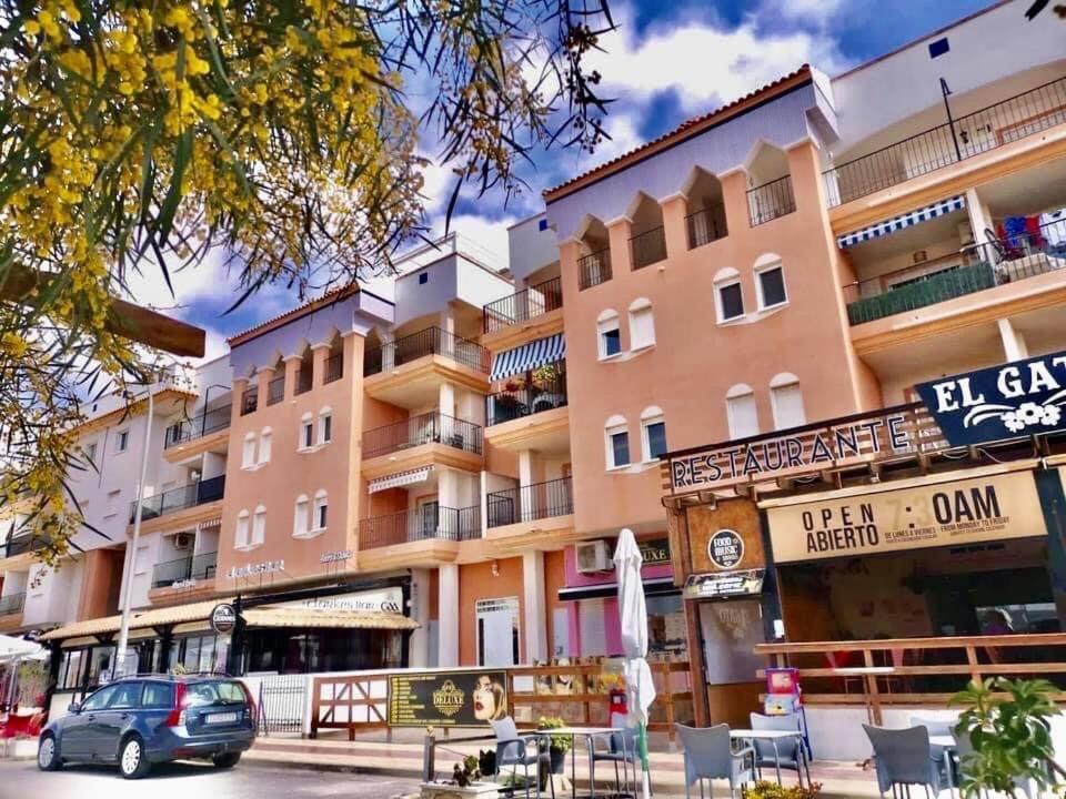 Lovely Apartment In Playa Flamenca Orihuela Bagian luar foto