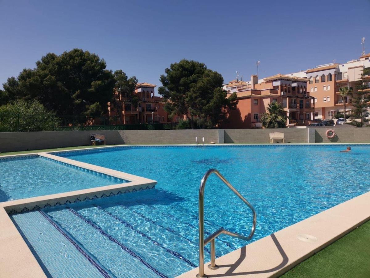 Lovely Apartment In Playa Flamenca Orihuela Bagian luar foto